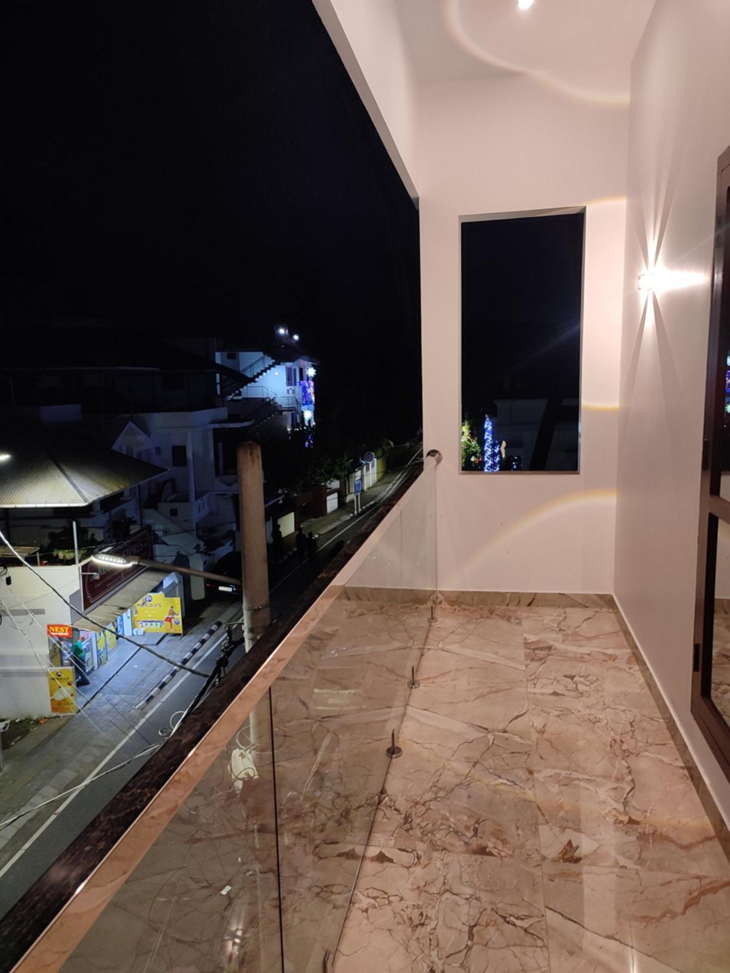 Alam Homestay Kochi Exterior foto